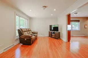 3910 Eagle Ln, Rolling Meadows, IL 60008 - Photo 7