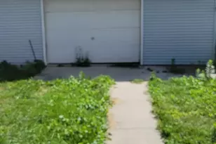 9035 S Euclid Ave, Chicago, IL 60617 - Photo 15