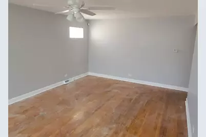9035 S Euclid Avenue, Chicago, IL 60617 - Photo 5