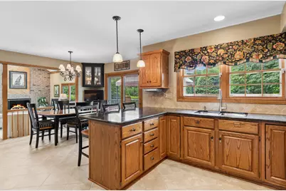 2238 Remington Drive, Naperville, IL 60565 - Photo 9