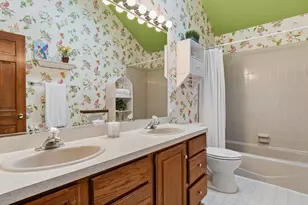 2238 Remington Dr, Naperville, IL 60565 - Photo 19