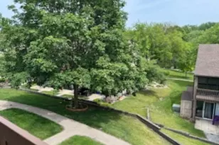 28 Jamaica Colony St, Fox Lake, IL 60020 - Photo 9