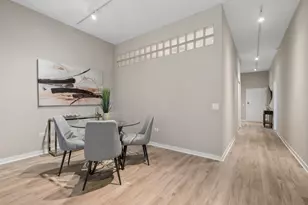 860 W Blackhawk St, Chicago, IL 60642 - Photo 11