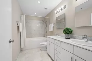 860 W Blackhawk St, Chicago, IL 60642 - Photo 17