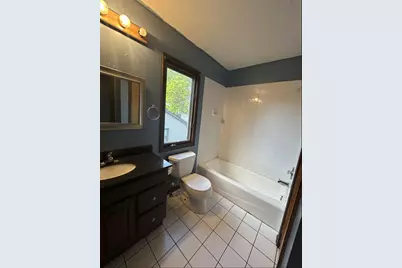 983 Valleyview Drive, Bartlett, IL 60103 - Photo 17