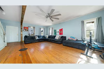 402 S Walnut Avenue, Freeport, IL 61032 - Photo 9