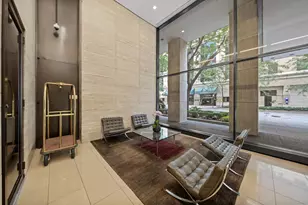 260 E Chestnut St, Chicago, IL 60611 - Photo 25