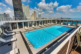 260 E Chestnut St, Chicago, IL 60611 - Photo 19
