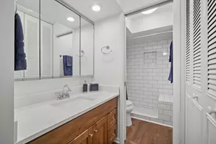 250 Ridge Ave, Evanston, IL 60202 - Photo 11