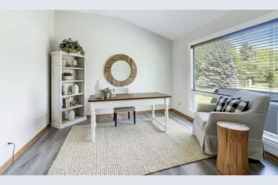 438 W Trail Court, Grayslake, IL 60030 - Photo 13