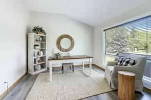 438 W Trail Ct, Grayslake, IL 60030 - Photo 13