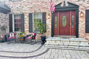 438 W Trail Ct, Grayslake, IL 60030 - Photo 3