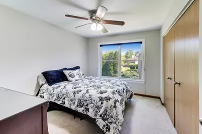 438 W Trail Court, Grayslake, IL 60030 - Photo 19