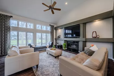 2805 Clara Avenue, Aurora, IL 60502 - Photo 7