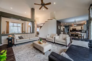 2805 Clara Ave, Aurora, IL 60502 - Photo 9