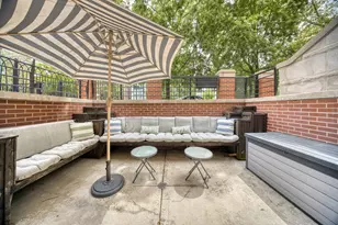 2114 W Erie St, Chicago, IL 60612 - Photo 27