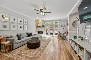 2114 W Erie St, Chicago, IL 60612 - Photo 17