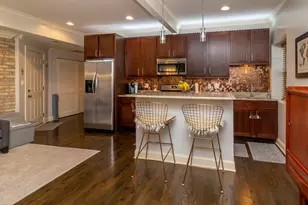1639 W Granville Ave, Chicago, IL 60660 - Photo 3