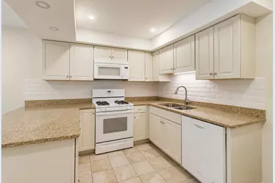 370 Park Avenue #E, Highland Park, IL 60035 - Photo 13