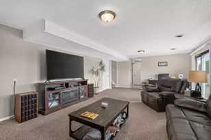 818 Bonnie Ln, Peotone, IL 60468 - Photo 27