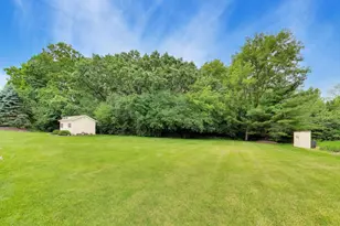 435 Oak Grove Cir, Wauconda, IL 60084 - Photo 33