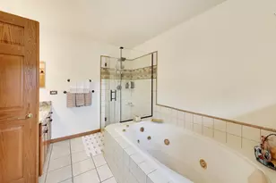 435 Oak Grove Cir, Wauconda, IL 60084 - Photo 21