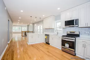 4540 N Menard Ave, Chicago, IL 60630 - Photo 7