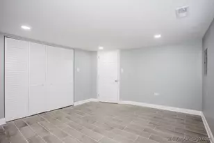 4540 N Menard Ave, Chicago, IL 60630 - Photo 35