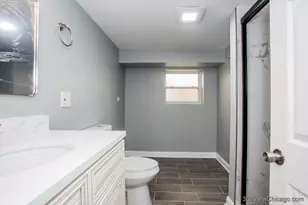 4540 N Menard Ave, Chicago, IL 60630 - Photo 29