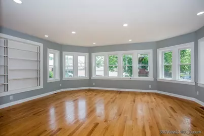 4540 N Menard Avenue, Chicago, IL 60630 - Photo 3