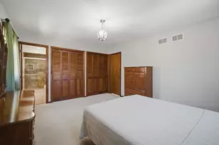 9523 Laramie Ave, Skokie, IL 60077 - Photo 19