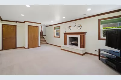 9523 Laramie Avenue, Skokie, IL 60077 - Photo 13