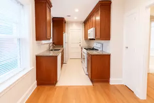 2044 W Farragut Ave, Chicago, IL 60625 - Photo 7