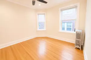 2044 W Farragut Ave, Chicago, IL 60625 - Photo 9