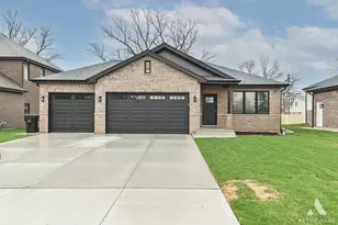 8039 S 85th Ct, Justice, IL 60458 - Photo 1