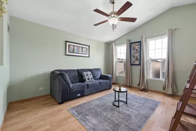 814 Symphony Drive, Aurora, IL 60504 - Photo 5