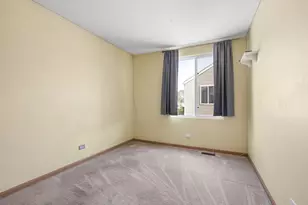 814 Symphony Dr, Aurora, IL 60504 - Photo 13