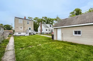 17948 Henry St, Lansing, IL 60438 - Photo 11