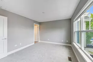 20 Webster Ave, Highwood, IL 60040 - Photo 13