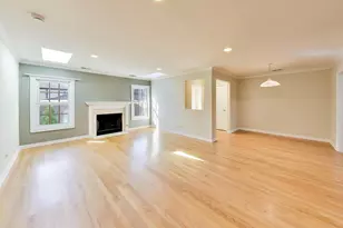 [Address not provided], Arlington Heights, IL 60005 - Photo 3
