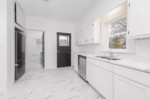 220 W Bennett St, Pontiac, IL 61764 - Photo 17
