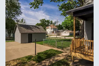 220 W Bennett Street, Pontiac, IL 61764 - Photo 43