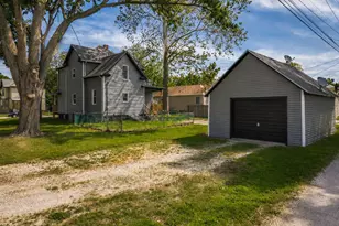 220 W Bennett St, Pontiac, IL 61764 - Photo 41