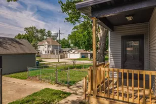 220 W Bennett St, Pontiac, IL 61764 - Photo 37