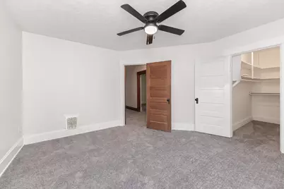 220 W Bennett Street, Pontiac, IL 61764 - Photo 23