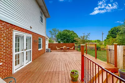 186 N Du Bois Avenue, Elgin, IL 60123 - Photo 31