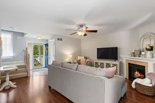 247 Judy Ln, Cortland, IL 60112 - Photo 5