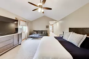 214 Red Bud Cir, Sleepy Hollow, IL 60118 - Photo 25