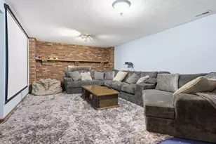 705 Eastview Dr, Mclean, IL 61754 - Photo 21