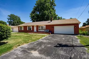 705 Eastview Dr, Mclean, IL 61754 - Photo 5